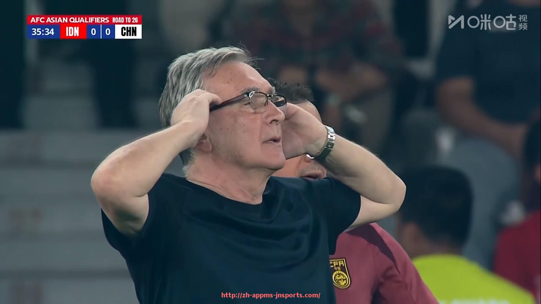 江南体育APP-法甲年度最佳教练评选结果与执教风格解析