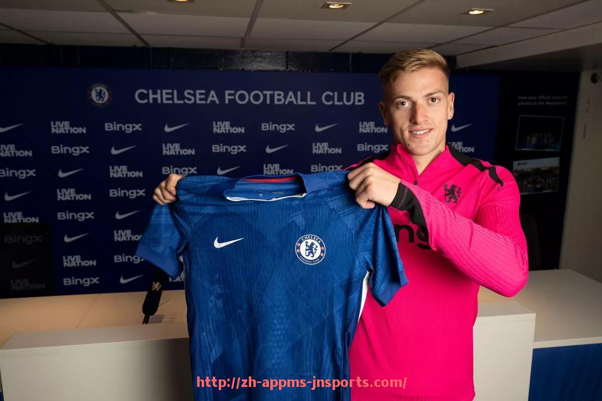 江南体育APP-世俱杯比赛球员边路传中成功率分析及战术实施效果评估